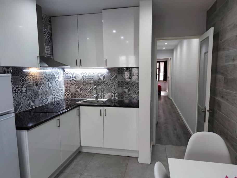 Torre Dos Clerigos Apartment ポルト エクステリア 写真